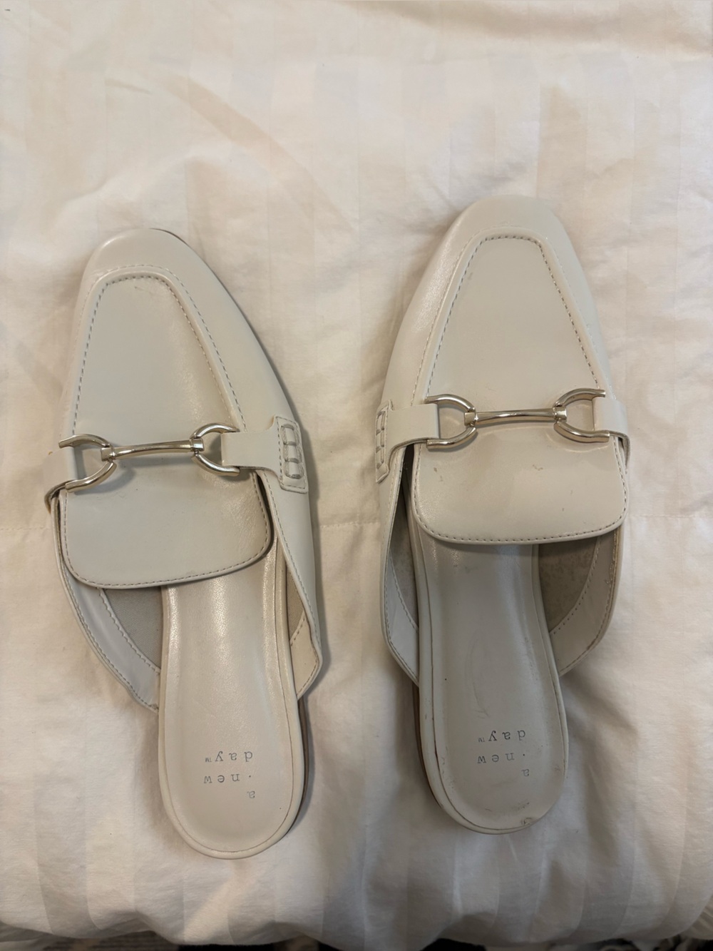 a new day Cream Slip-On Leather Mule Loafers with Metal Bit